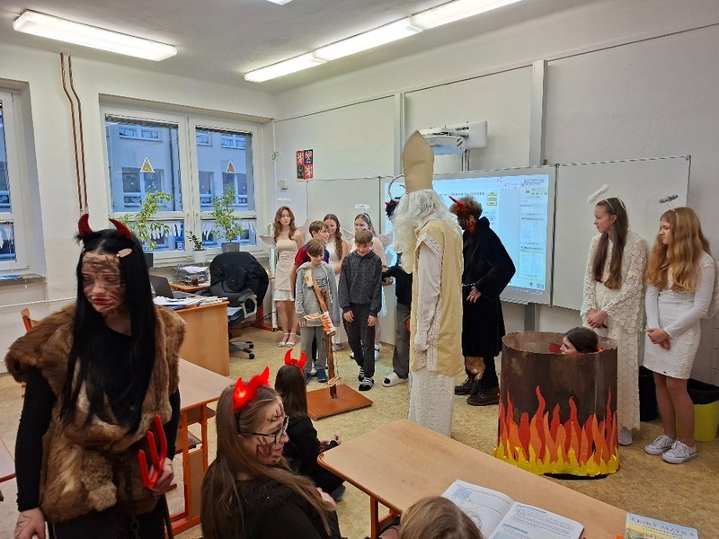 20251205 090101 copy