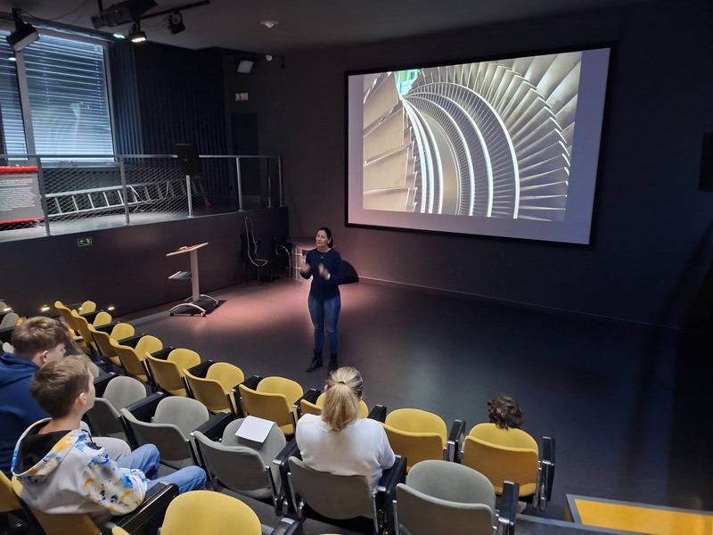 637116672 26012672485038084 5290681659749867606 n copy copy