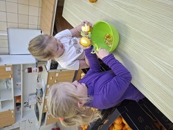 př&iacute;pravy v&aacute;nočn&iacute;ho jarmarku 6