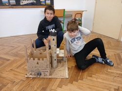 V&yacute;roba hradů 5